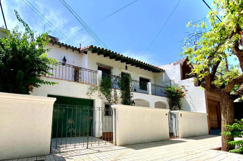 Holiday home Lujosa Casa En